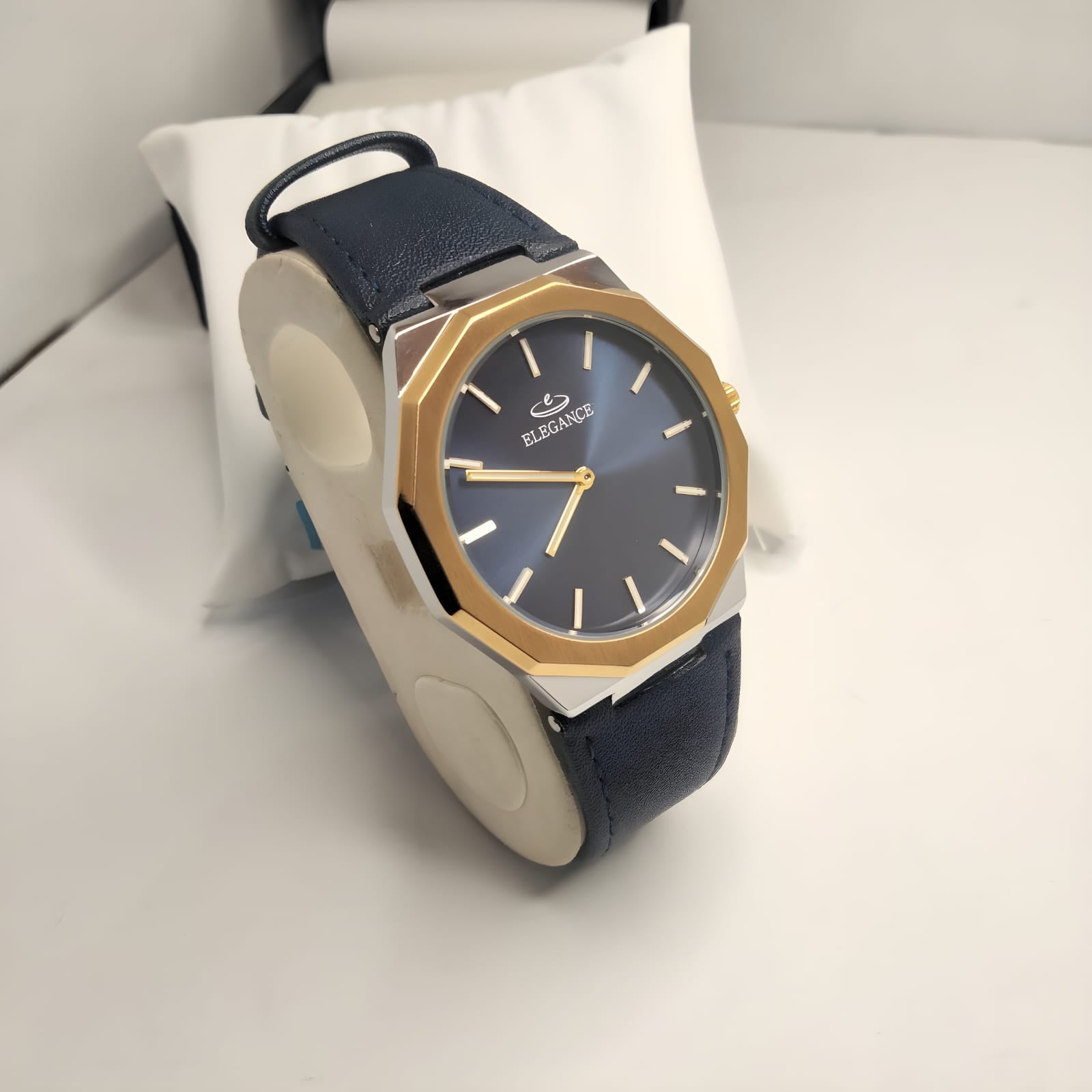 Essential Classic Leather Strap Water Resistant Watch